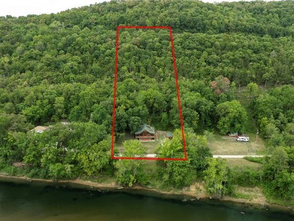 545 County Road 235 , Eureka Springs, AR 72632
