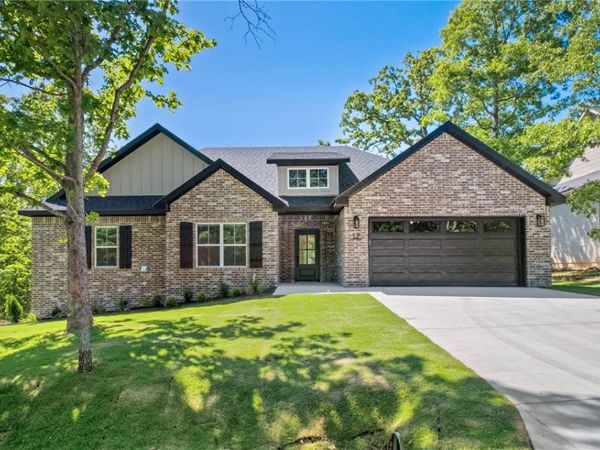 17 Carnahan Lane , Bella Vista, AR 72715