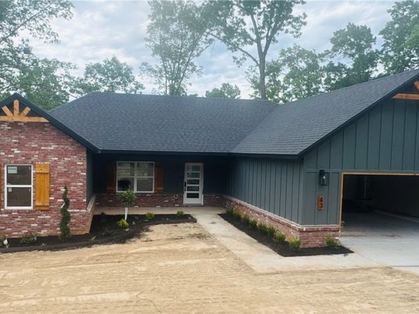 43 Hollow Way Drive , Bella Vista, AR 72715