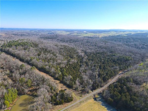 521 Cr-2281 , Eureka Springs, AR 72631