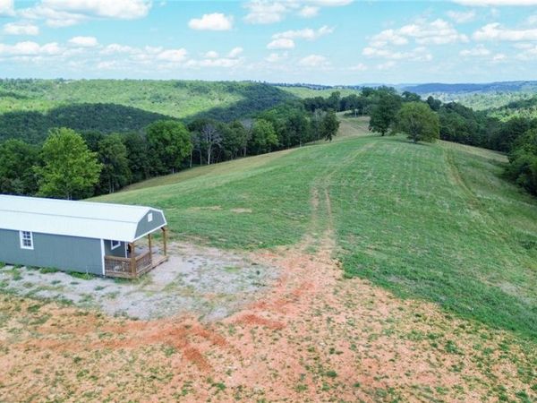 000 Downwind Drive , Omaha, AR 72662