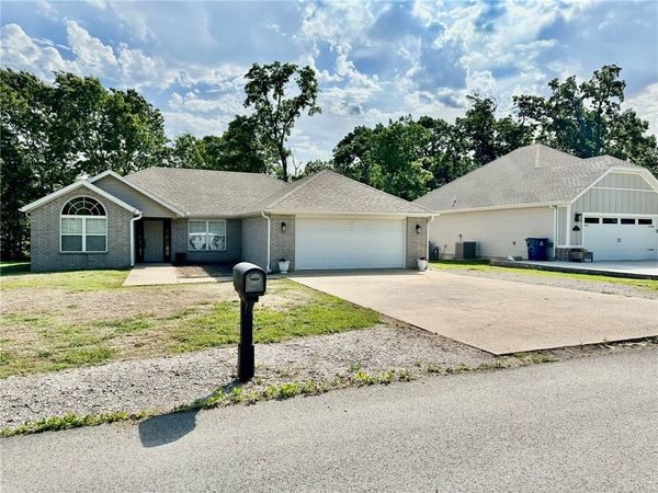 6 Roessler Lane , Bella Vista, AR 72715