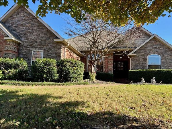 1450 Whippoorwill Lane , Bentonville, AR 72713