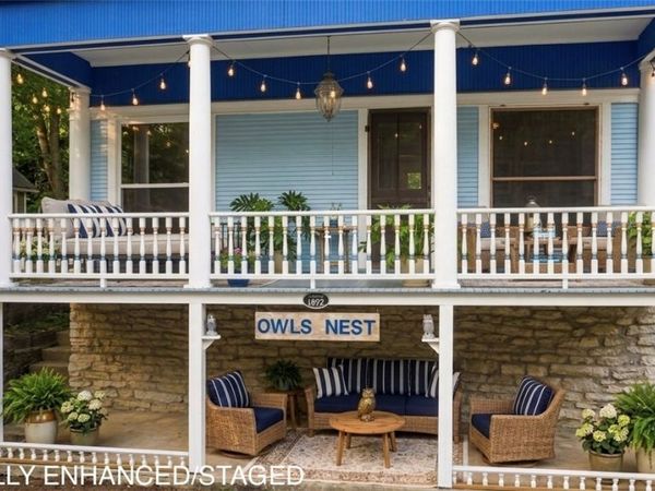 19 Pine Street, Eureka Springs, AR 72632