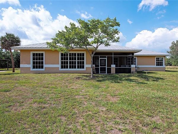 581 Wild Turkey DR, NAPLES, FL 34120