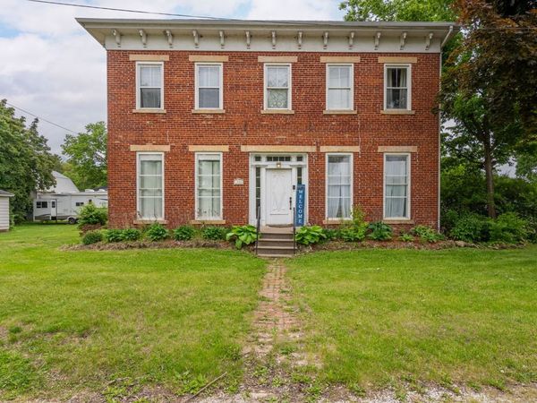 402 2nd Avenue South, Cordova, IL 61242