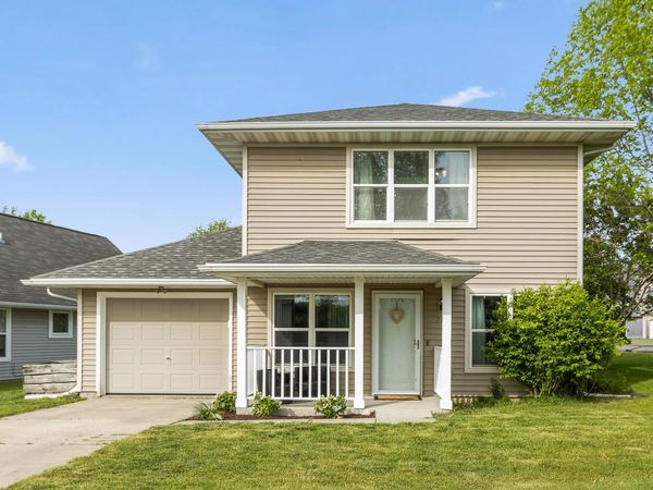 267 Sweet Grass Drive, Sun Prairie, WI 53590