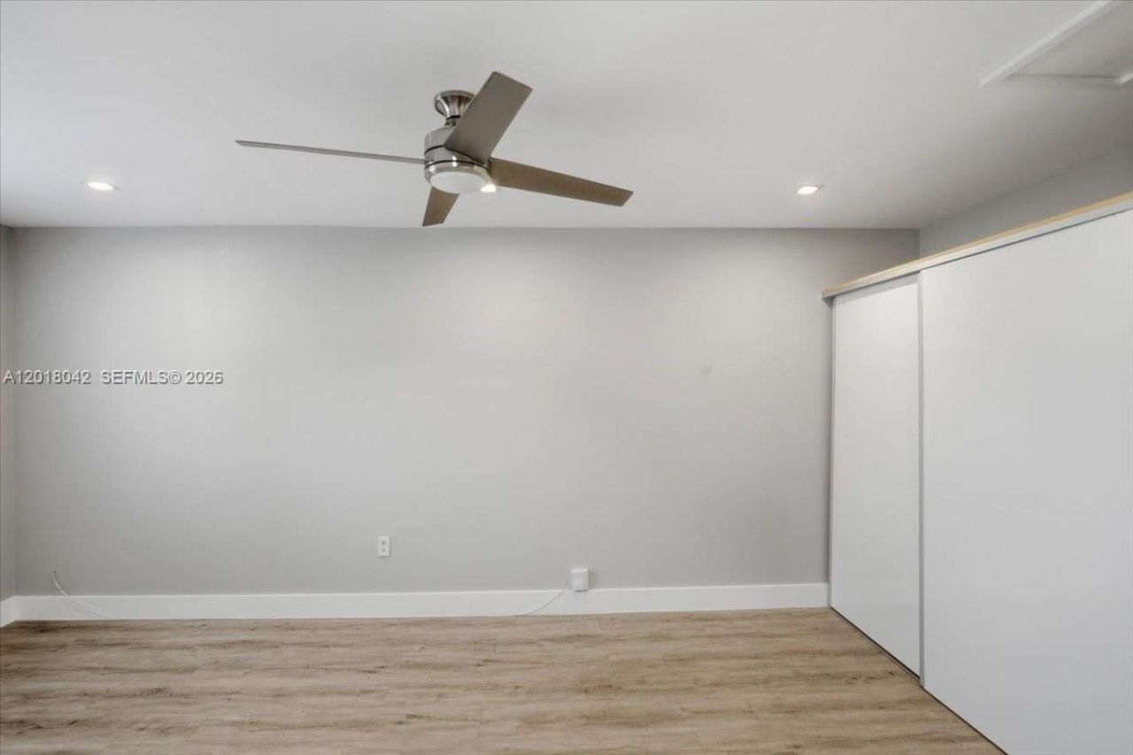 1135 Oysterwood St , Hollywood, FL 33019 Photo