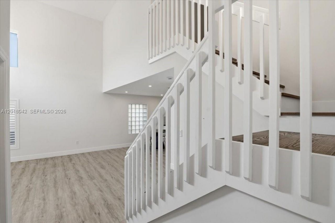1135 Oysterwood St , Hollywood, FL 33019 Photo