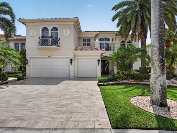 110 Abondance Dr , Palm Beach Gardens, FL 33410