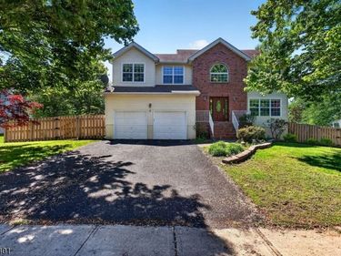 5 Campbell Rd, Hillsborough, NJ 08844