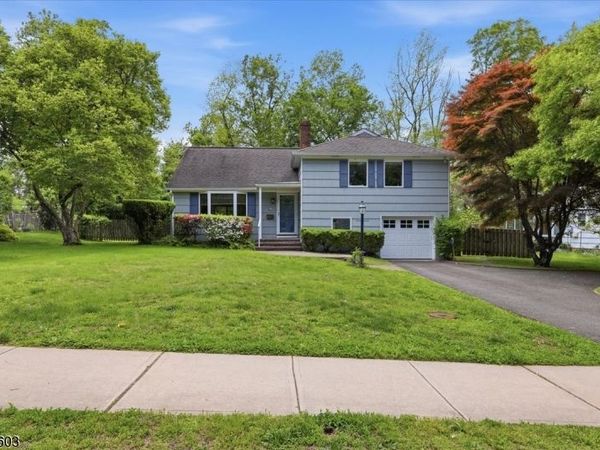 98 Grover Ave, Princeton, NJ 08540