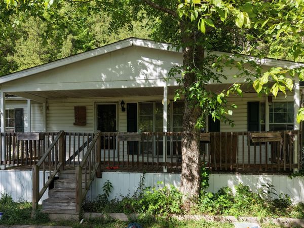 1720 Bear Creek Rd , Collinwood, TN 38450