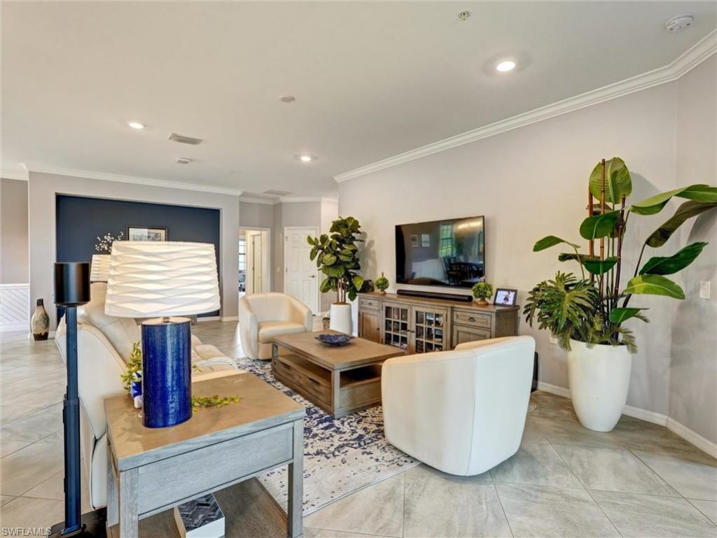 2359 Montserrat Ln, Unit 202, Naples, FL 34120 Photo