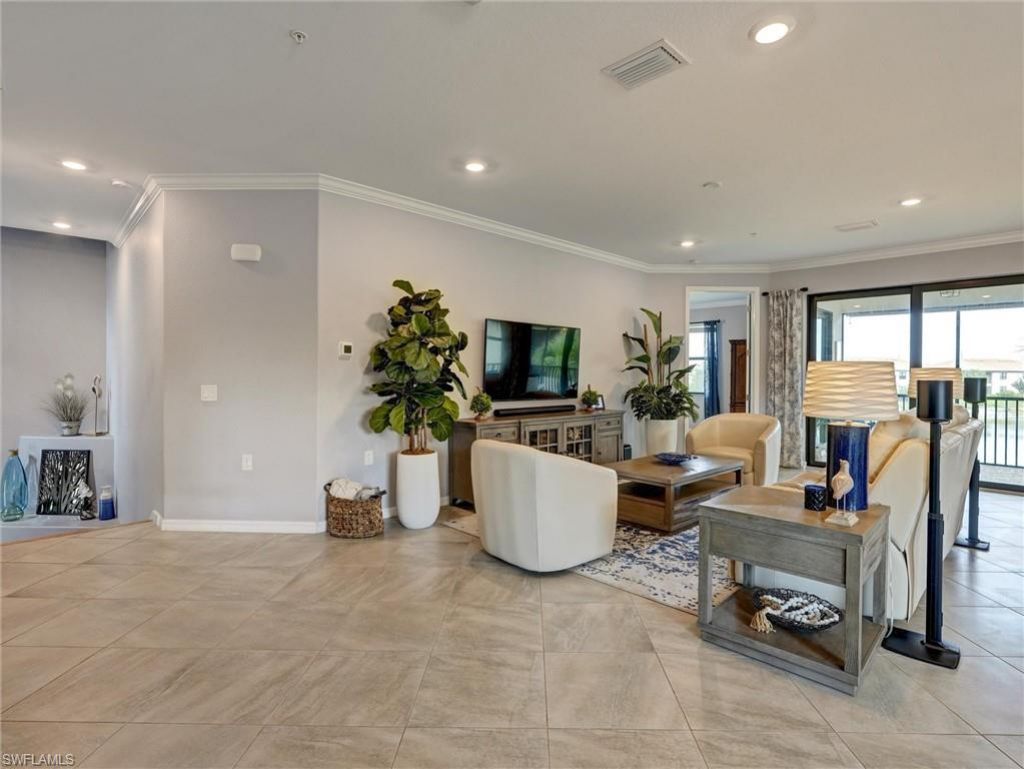 2359 Montserrat Ln, Unit 202, Naples, FL 34120 Photo