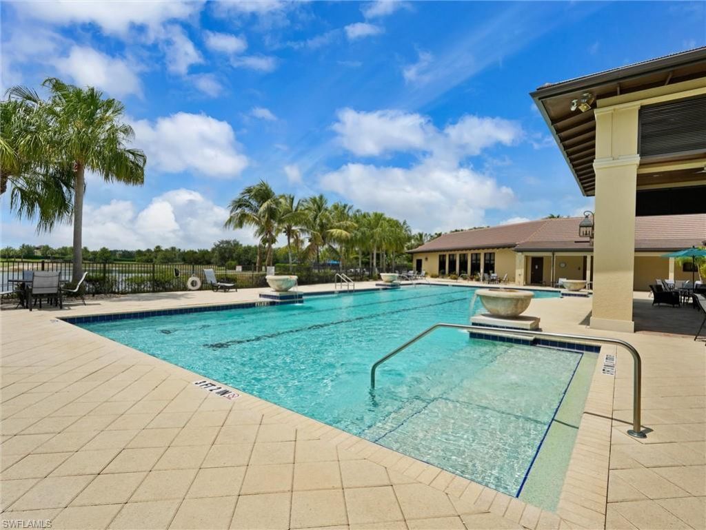 2359 Montserrat Ln, Unit 202, Naples, FL 34120 Photo