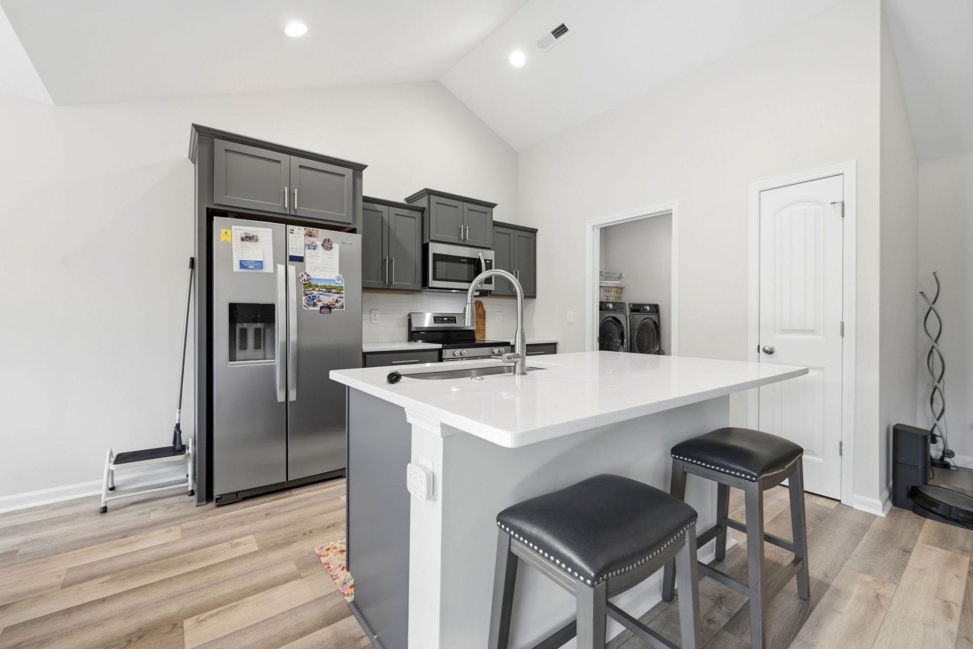 882 Owls Nest Dr.  Photo 6