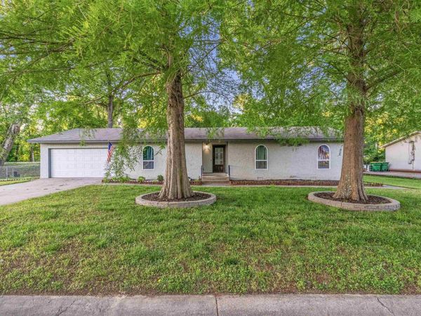 1 Brookway Drive , Sherwood, AR 72120