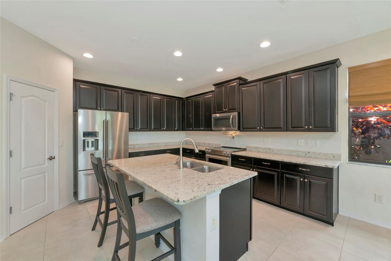 5587 Foxtail Palm Lane, Sarasota, FL 34233 Photo