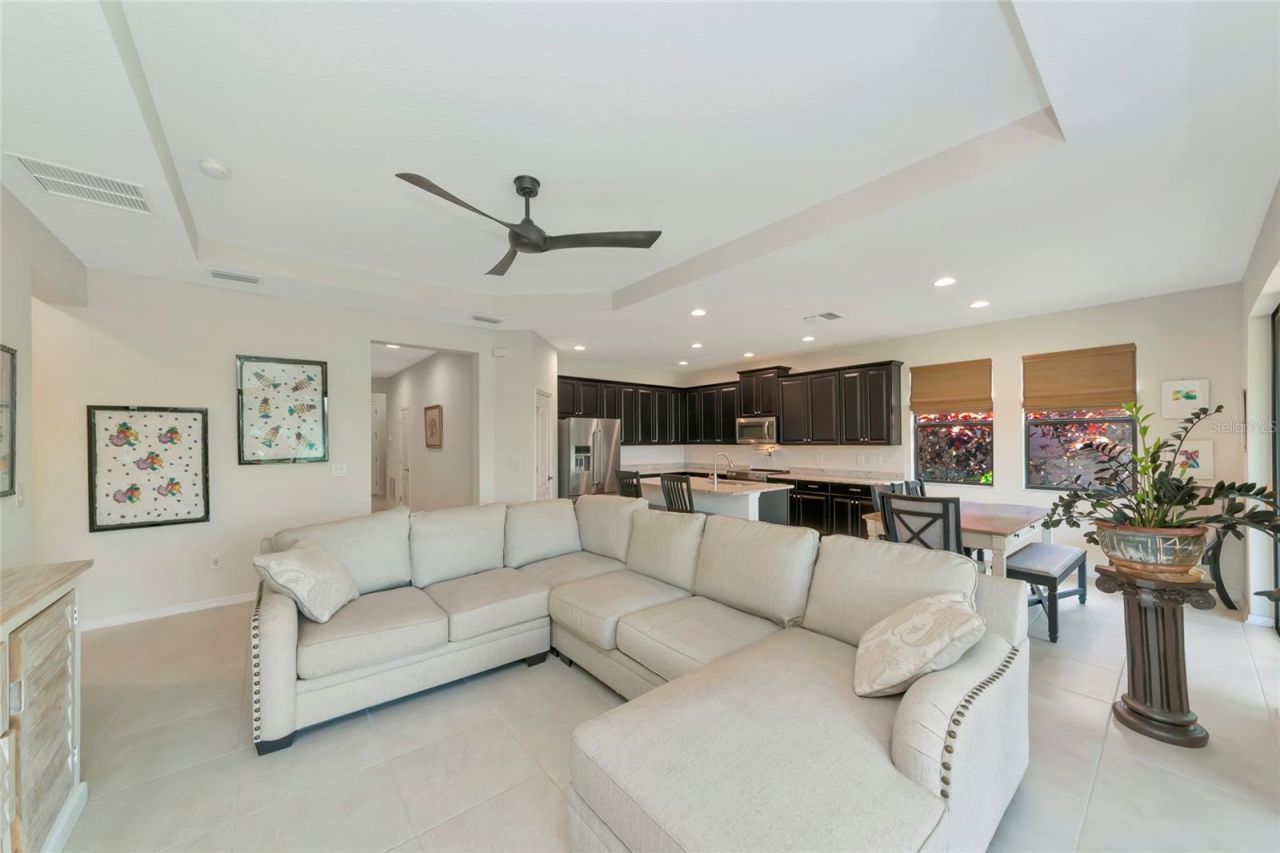 5587 Foxtail Palm Lane, Sarasota, FL 34233 Photo