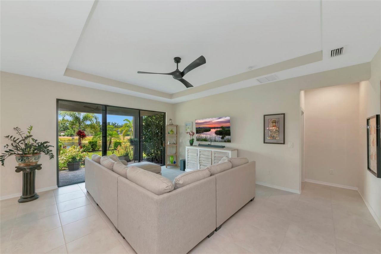 5587 Foxtail Palm Lane, Sarasota, FL 34233 Photo