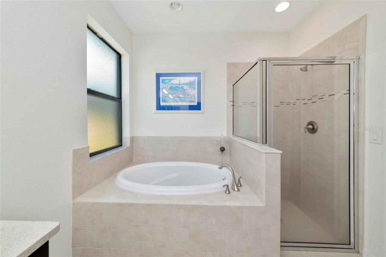 5587 Foxtail Palm Lane, Sarasota, FL 34233 Photo
