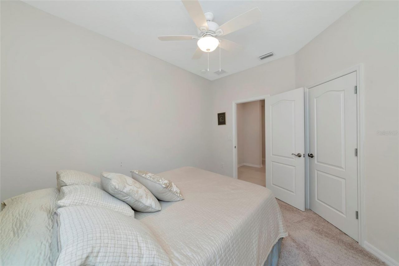 5587 Foxtail Palm Lane, Sarasota, FL 34233 Photo
