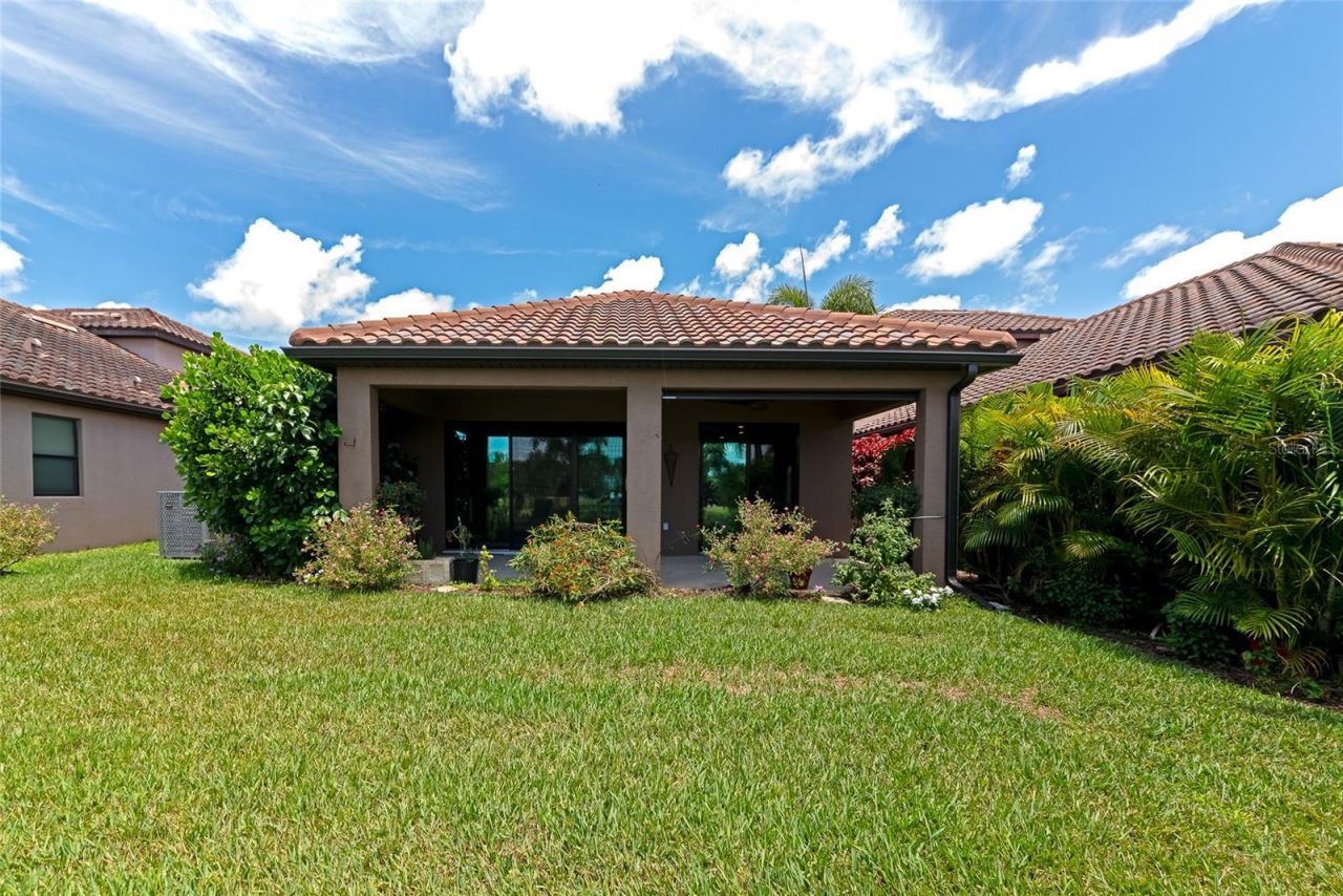 5587 Foxtail Palm Lane, Sarasota, FL 34233 Photo