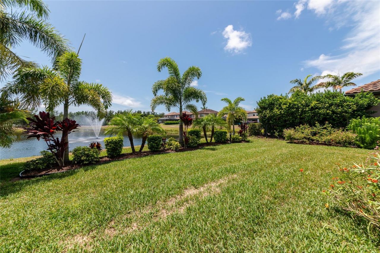 5587 Foxtail Palm Lane, Sarasota, FL 34233 Photo