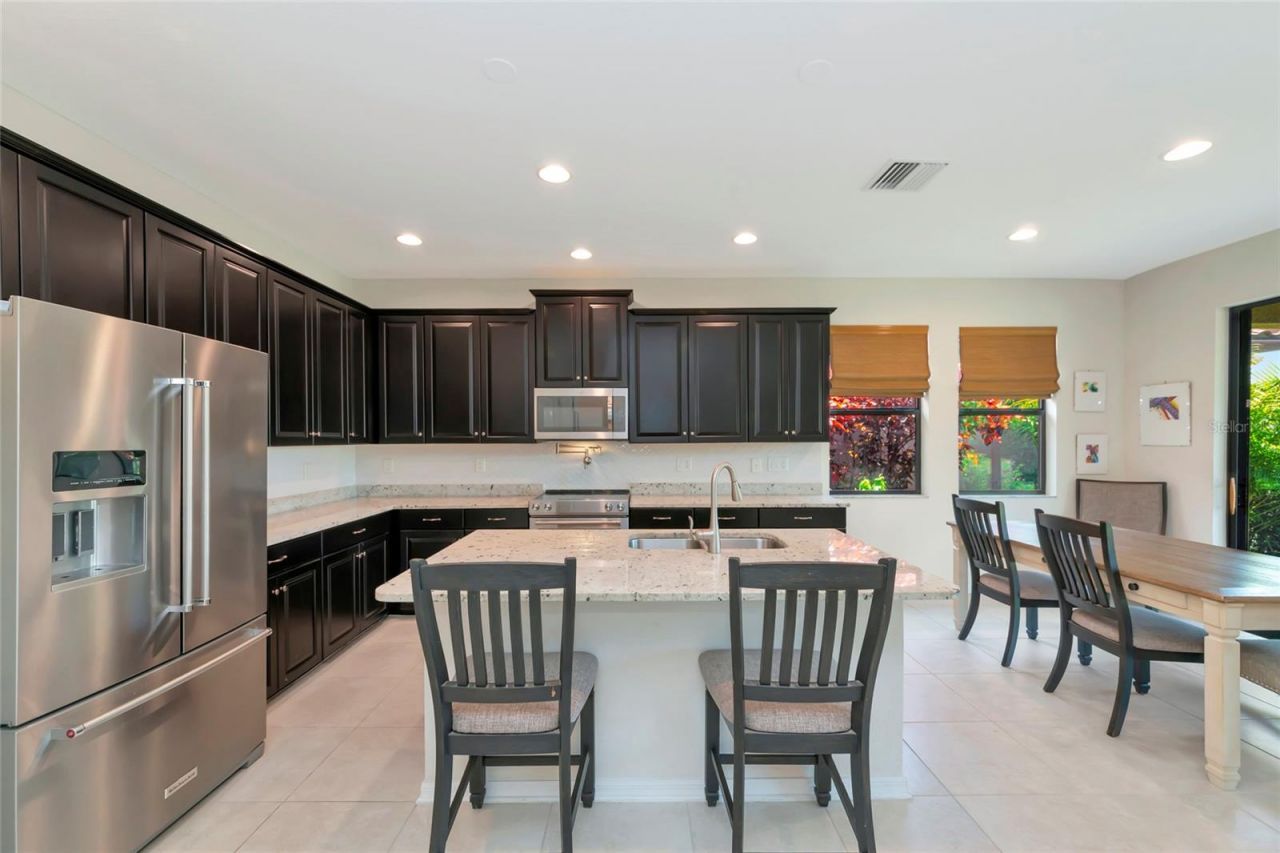 5587 Foxtail Palm Lane, Sarasota, FL 34233 Photo