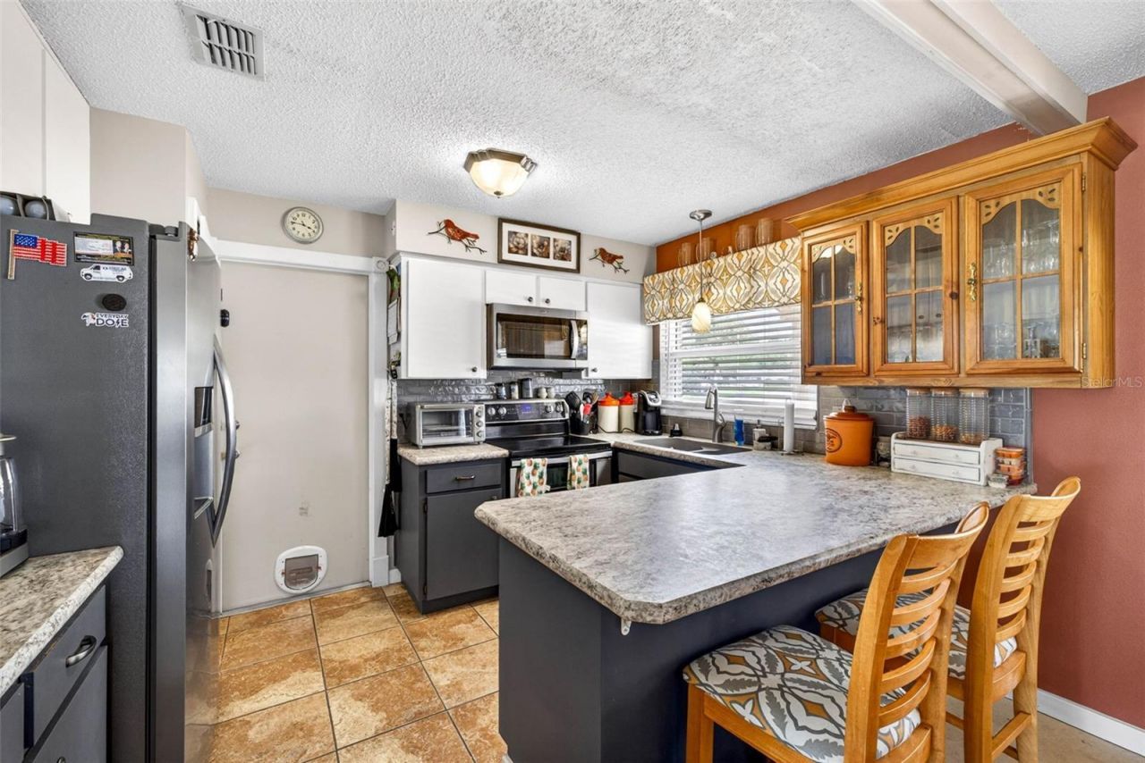 8429 Jacqueline Court , Zephyrhills, FL 33541 Photo