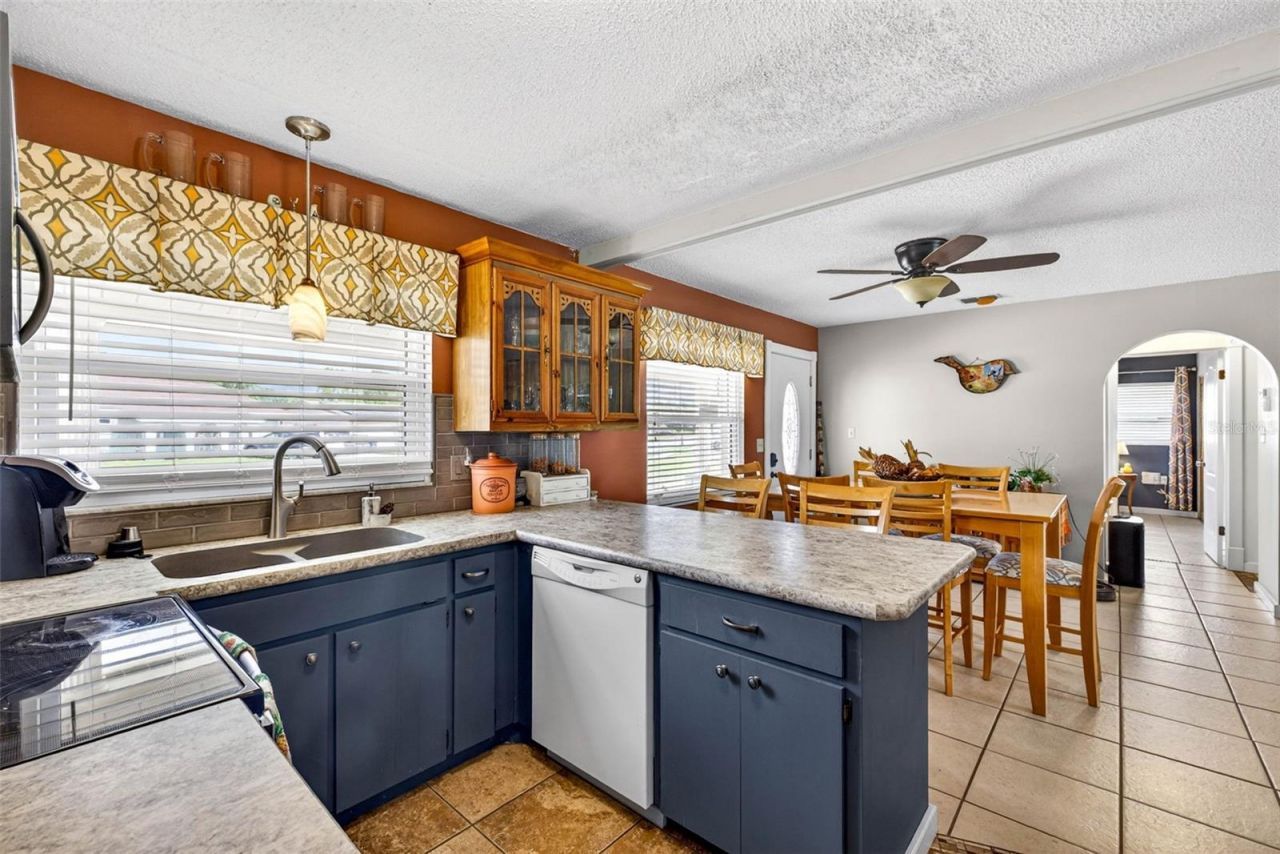8429 Jacqueline Court , Zephyrhills, FL 33541 Photo