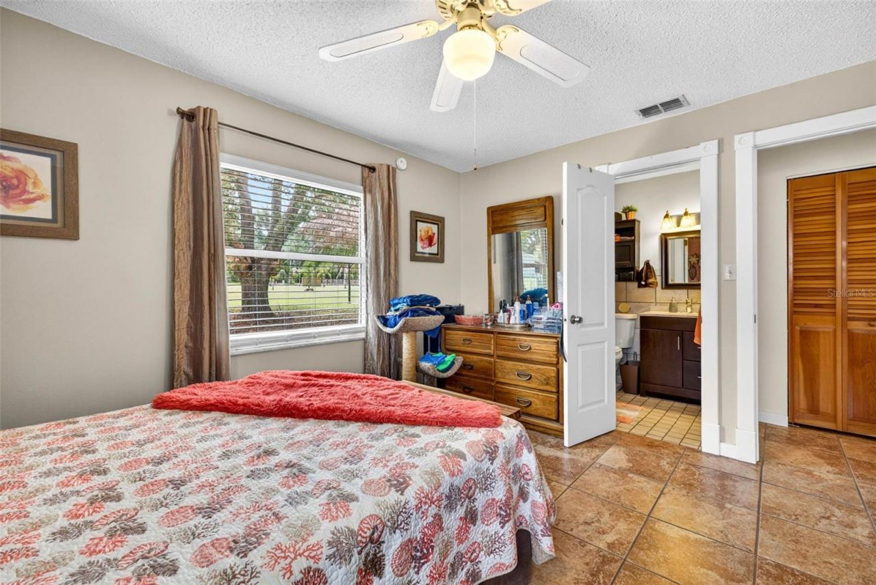 8429 Jacqueline Court , Zephyrhills, FL 33541 Photo