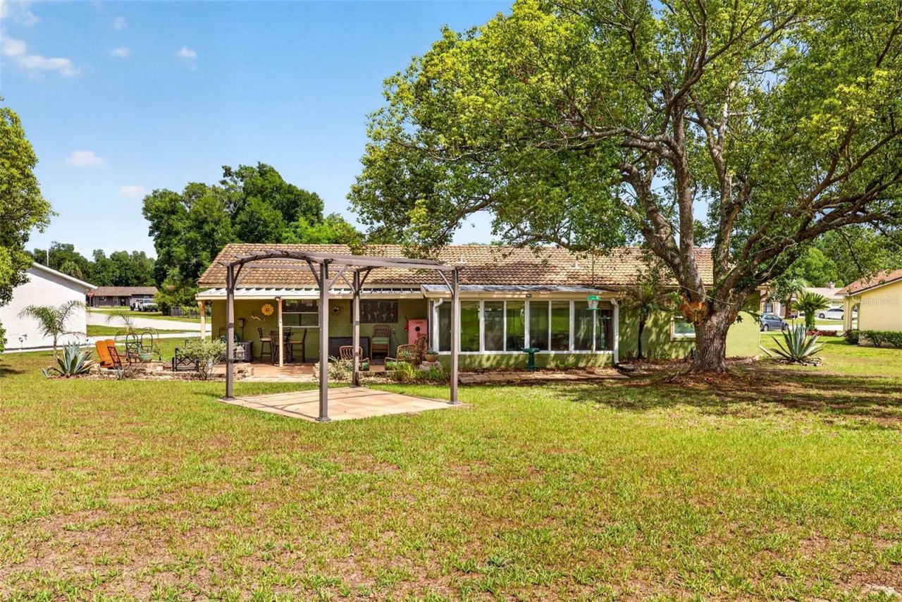 8429 Jacqueline Court , Zephyrhills, FL 33541 Photo