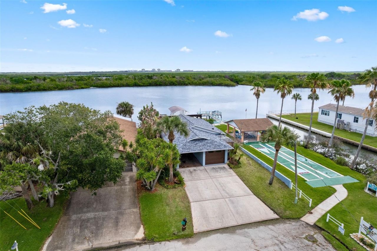 29 Pelican Lane, Edgewater, FL 32141 Photo
