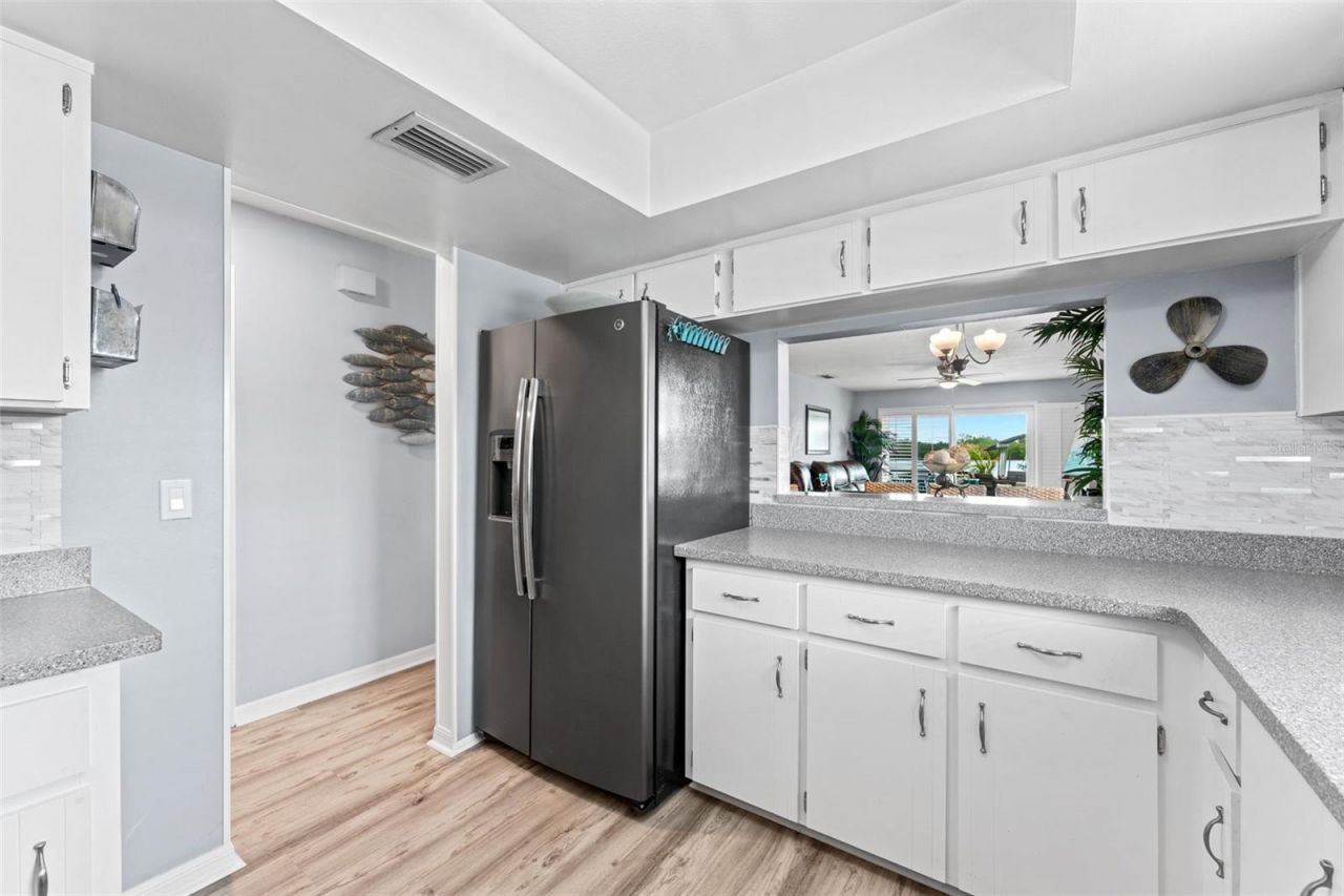 29 Pelican Lane, Edgewater, FL 32141 Photo