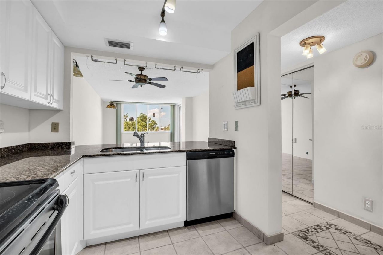 6158 Palma Del Mar So, Unit 505, Saint Petersburg, FL 33715 Photo