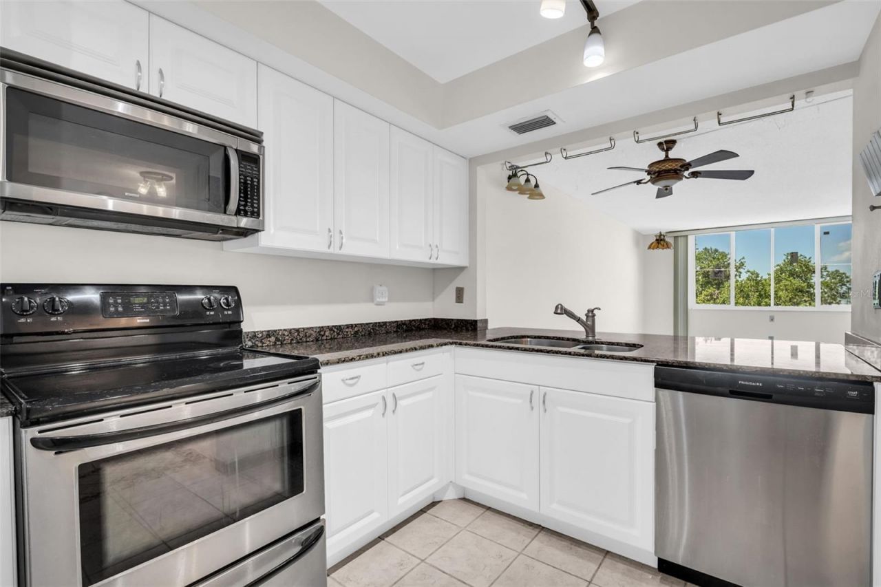 6158 Palma Del Mar So, Unit 505, Saint Petersburg, FL 33715 Photo