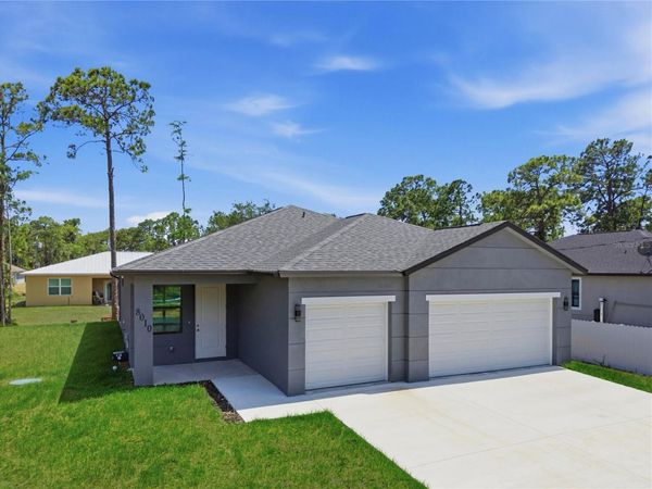 8010 SANDALWOOD CIRCLE , LABELLE, FL 33935
