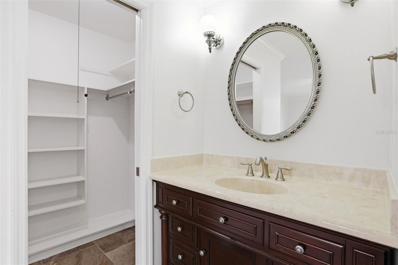 5082 Jennifer Place, Orlando, FL 32807 Photo