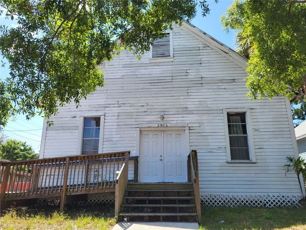2902 N ALBANY AVENUE , TAMPA, FL 33607