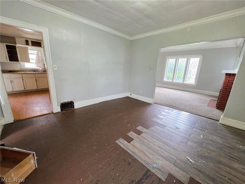 10605 Grace Avenue, Garfield Heights, OH 44125 Photo 11
