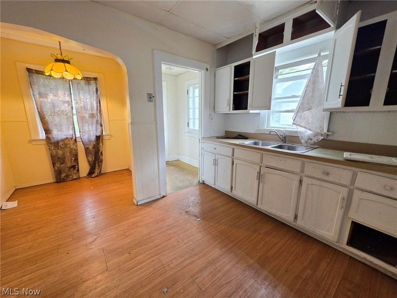 10605 Grace Avenue, Garfield Heights, OH 44125 Photo 14