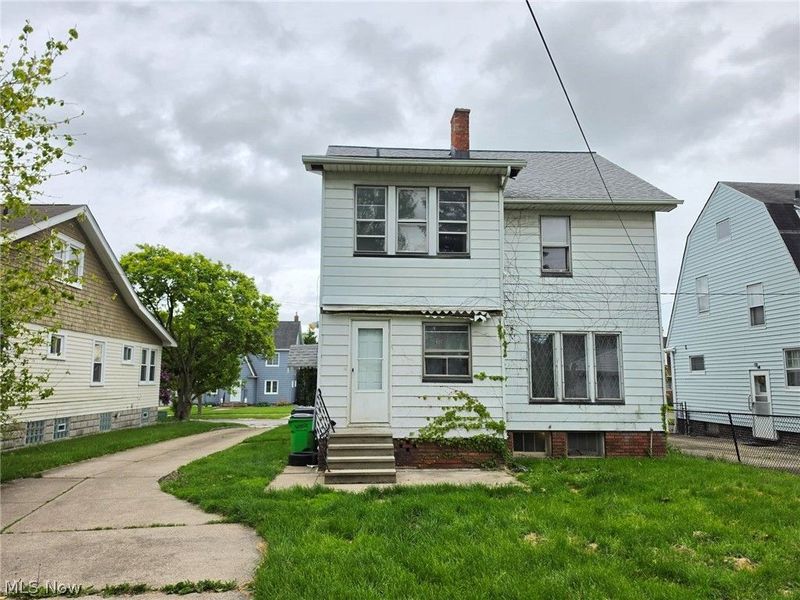 10605 Grace Avenue, Garfield Heights, OH 44125 Photo 5