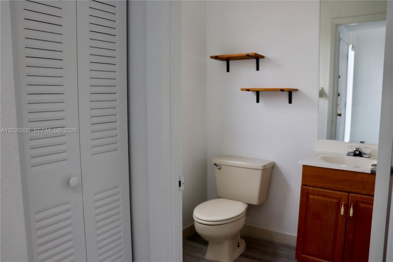 5200 NW 31st Ave, Unit 116, Fort Lauderdale, FL 33309 Photo