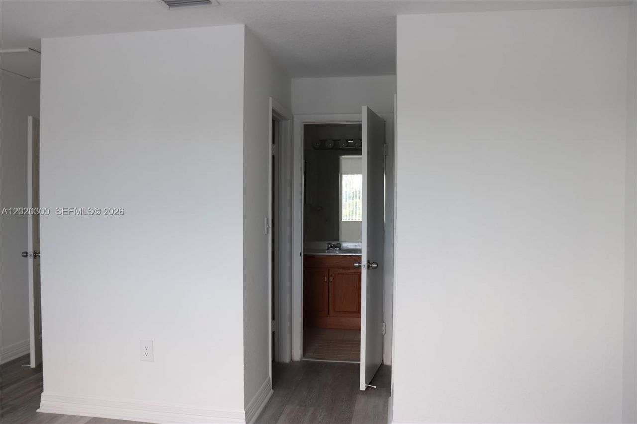5200 NW 31st Ave, Unit 116, Fort Lauderdale, FL 33309 Photo
