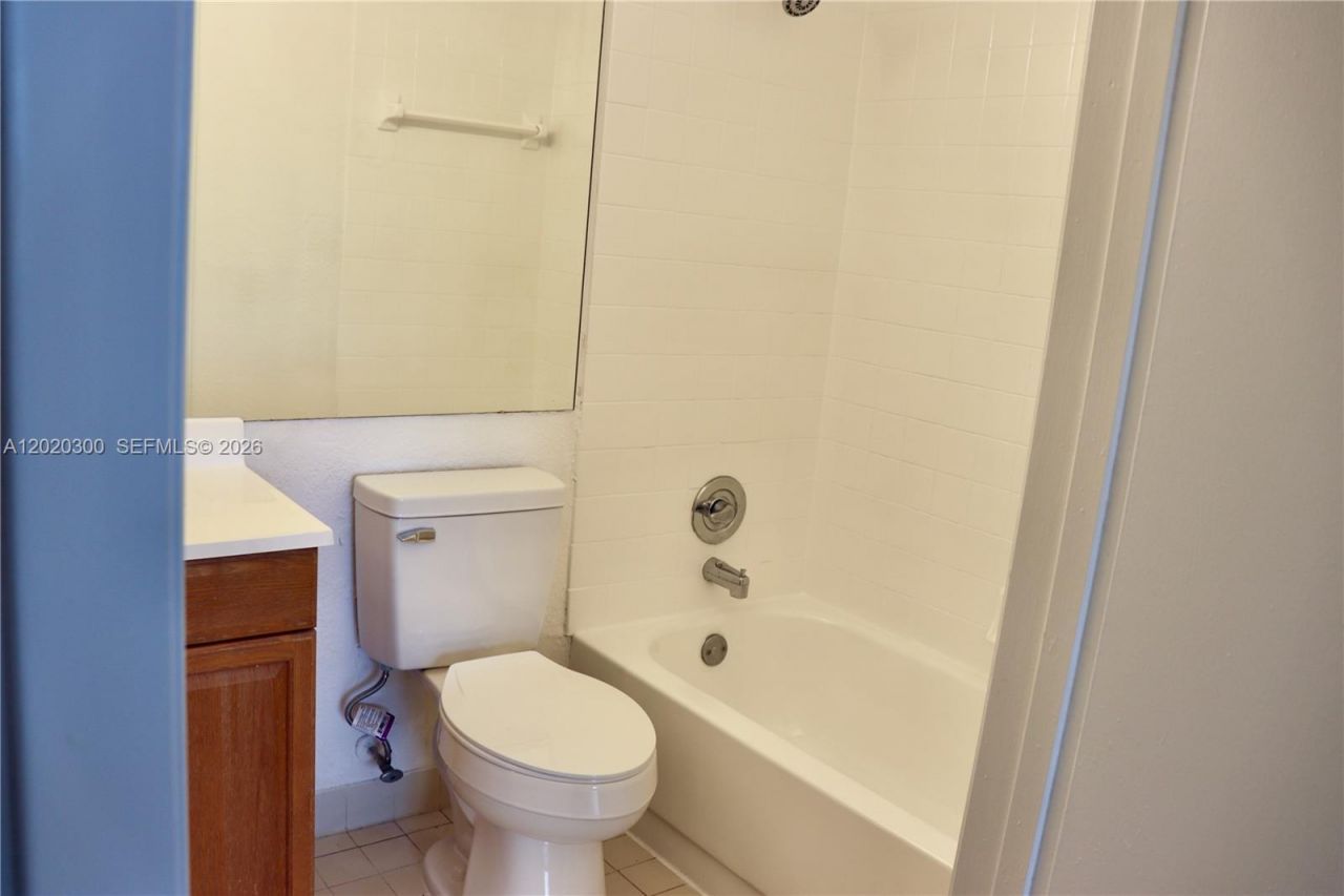 5200 NW 31st Ave, Unit 116, Fort Lauderdale, FL 33309 Photo
