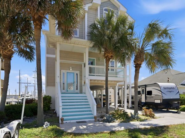 310 N Kinston Avenue, Atlantic Beach, NC 28512