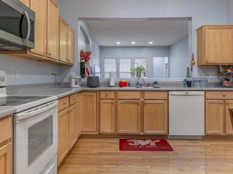 6552 Twin Lakes Drive, Mason, OH 45040 Photo 6