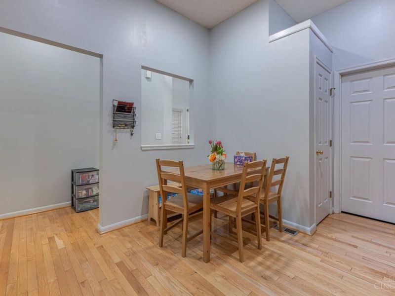 6552 Twin Lakes Drive, Mason, OH 45040 Photo 8